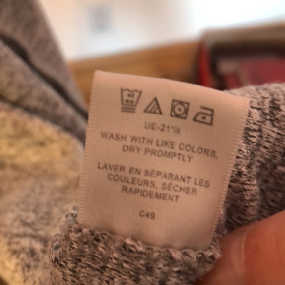 Van Heusen Cardigan Sweater - Picture 9 of 9